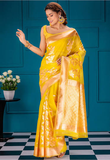 Shweta Tiwari Amber Yellow Banarasi Silk Saree